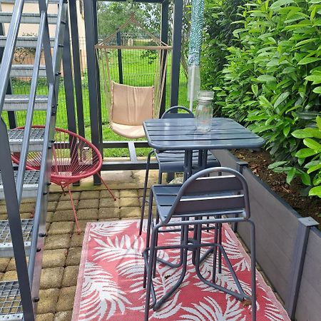 Studio Cosy Spacieux Lumineux Avec Terrasse Vezelois Экстерьер фото