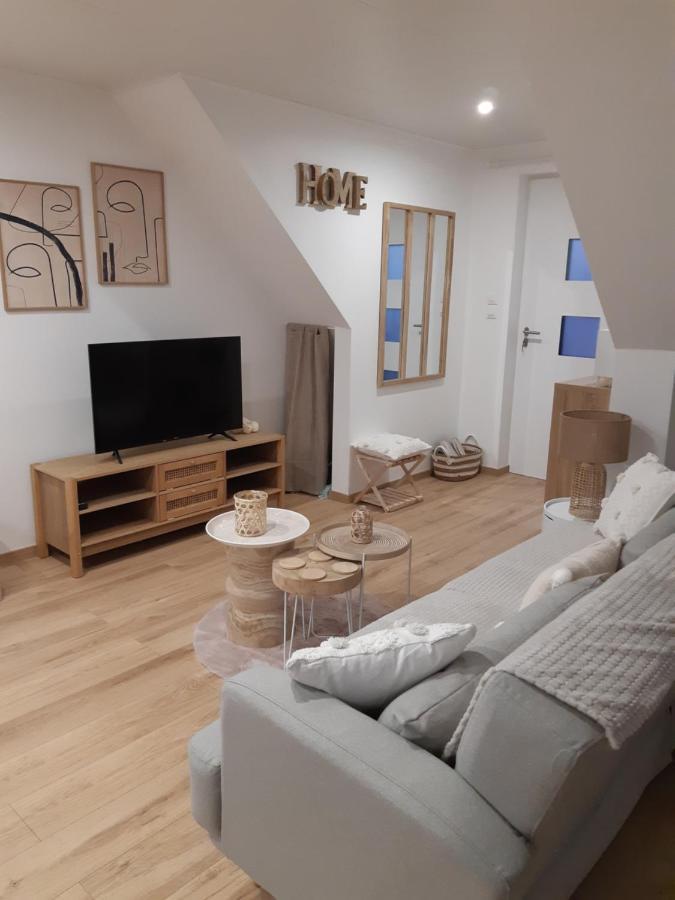 Studio Cosy Spacieux Lumineux Avec Terrasse Vezelois Экстерьер фото